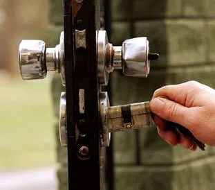 Lock Key Store Curtis Bay, MD 410-941-7016 Lock Key Store Curtis Bay, MD 410-941-7016 - 13-Re-Key-Locks